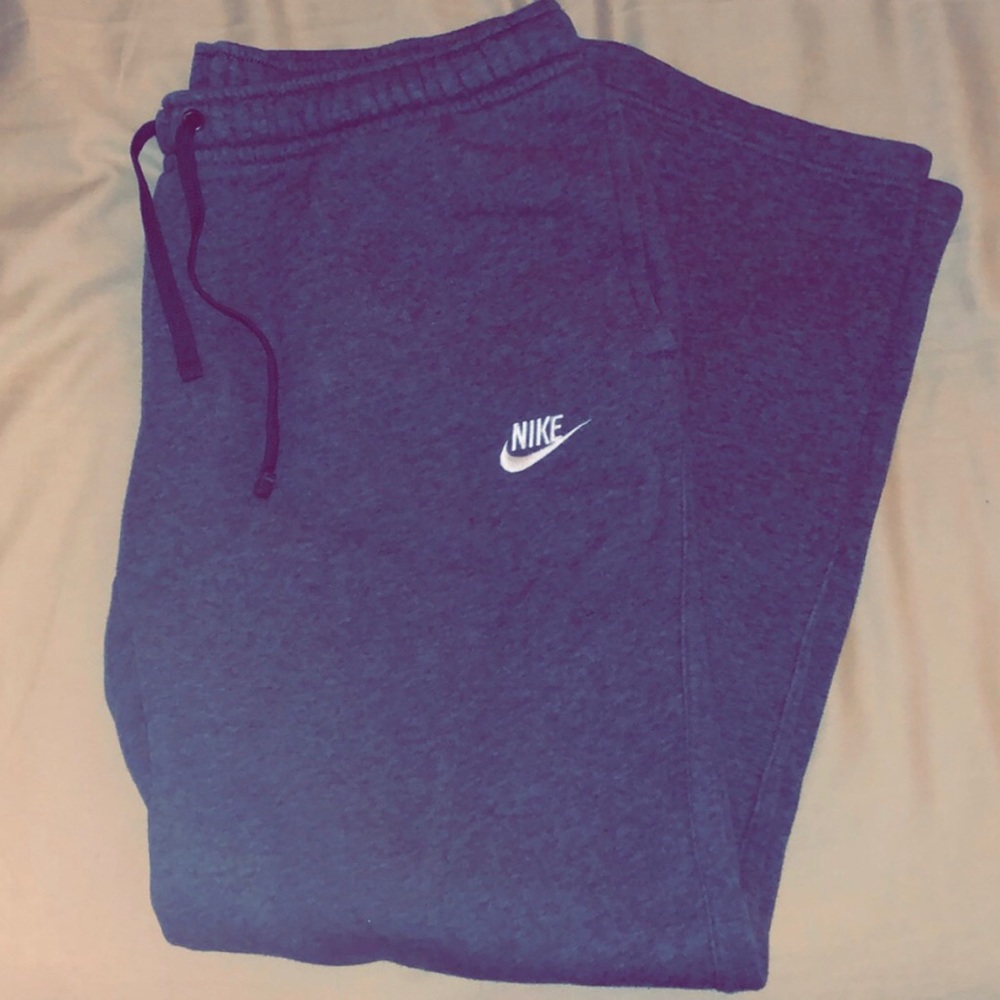 Used Nike Sweatpants XL